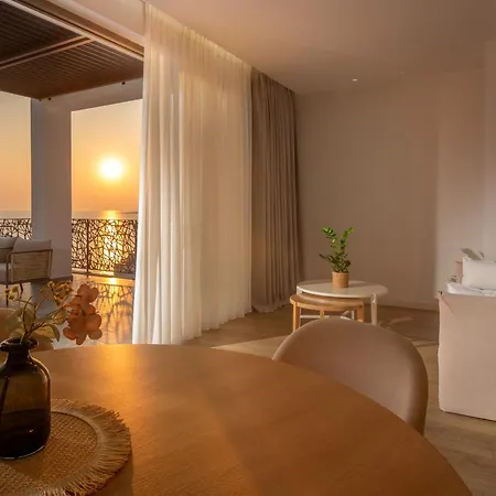 Glow Boutique Hotel & Suites Sarande Room photo