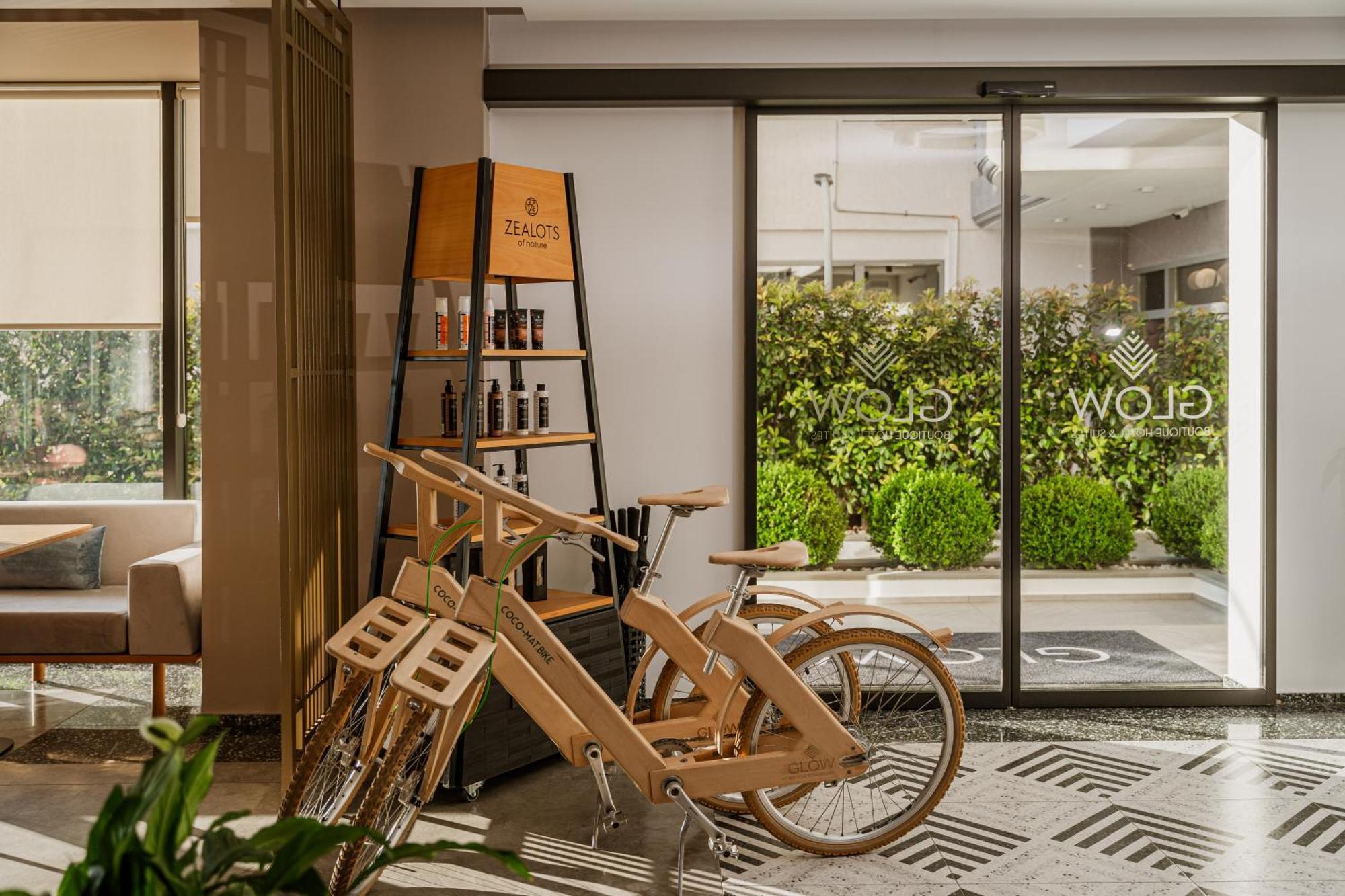 Hotel Glow Boutique & 4*