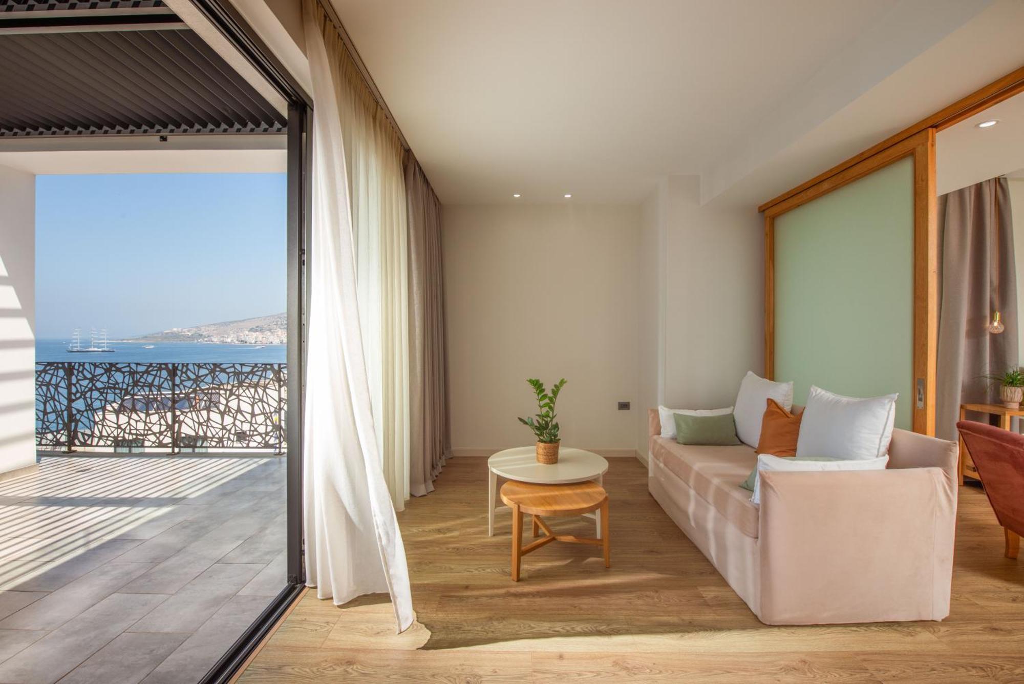 Glow Boutique & Hotel 4*